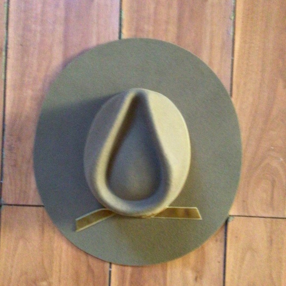 NEW! Rare Wyeth olive green velvet wool rancher